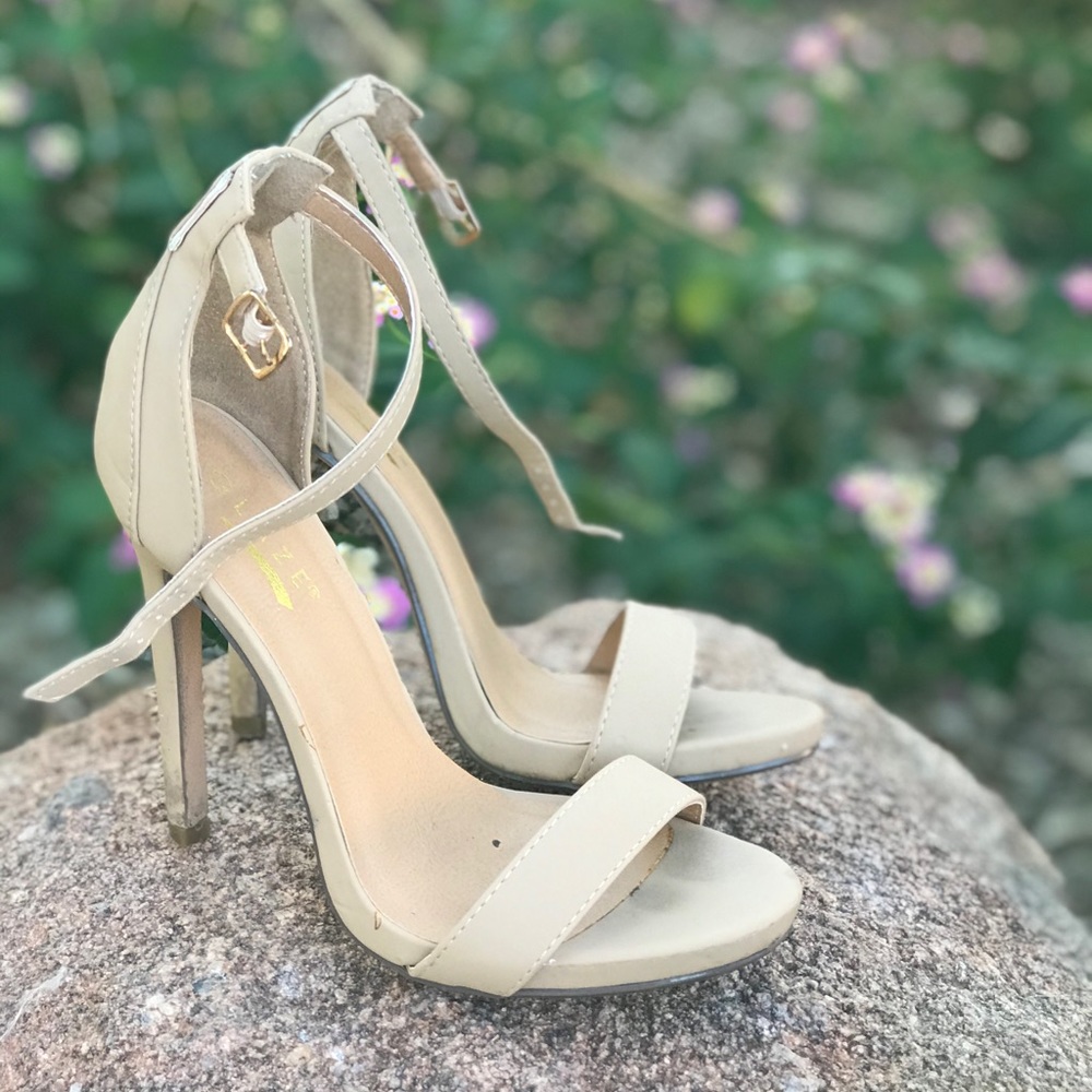 Ankle strap sandals